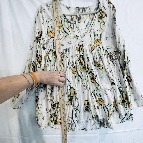 Free People Blouse Womens Medium Multicolor Floral Boho V Neck Tunic Top - Picture 6 of 12